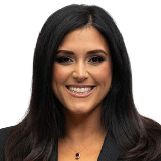 Personal injury lawyer Kaley Dreyer profile picture.
